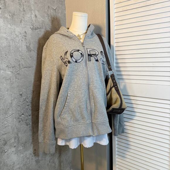 Soft & Cozy Grey Camo Zip Up Hoodie - Picture 2 of 8